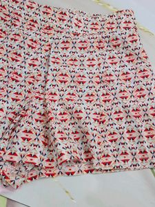 (100)Patterned Shorts
