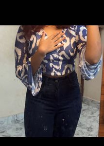 Stylish Blue &amp; White Print Top