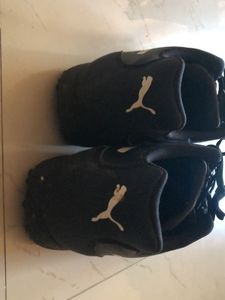 Puma Man Black Leather TT NON marking Sneakers