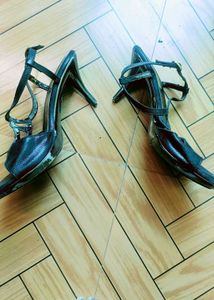 Sandal