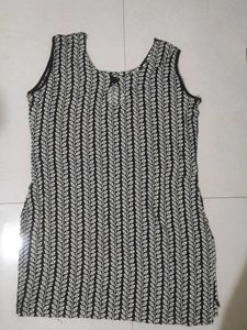 Printed Sleeveless Top