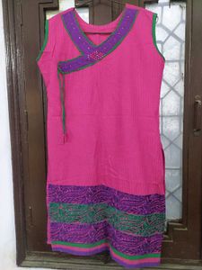 Without Sleeves Kurti.