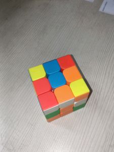 BRAND NEW Smooth RUBIK'S CUBE