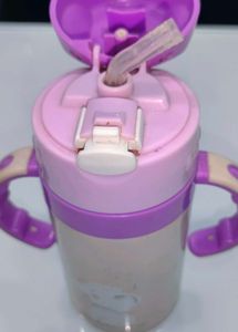 Sipper bottle