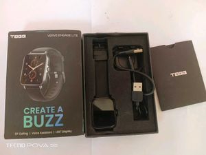 TAGG CREATE A BUZZ Smart Watch BT Calling Phone
