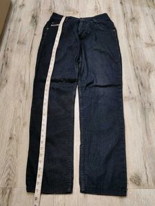 Ma1907 basique jeans waist 28 inches