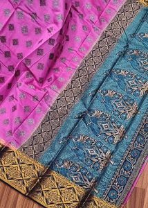 Magenta &amp; navy blue Patterned Saree