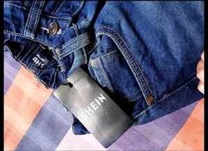 Wide Leg cropped Denim Jeans