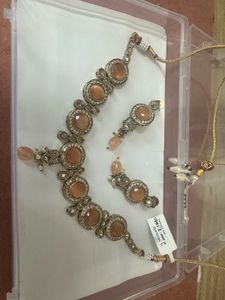 Peach Kundan Mix Jewellery Set