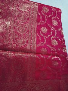 Dark Pink Dola Silk Saree With Blouse Piece
