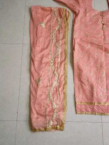 Pink &amp; Gold Embroidered Salwar Kameez