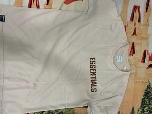 Essentials Tee