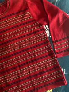 Maroon Sweater With Madla Print