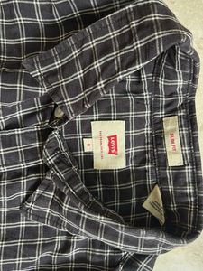 Levi’s Casual Shirt (small )