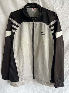 Wind breaker
