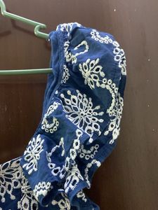 Blue &amp; White Print Crop Top