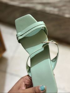 Mint Green heels 👠