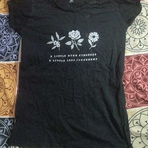 Black Tee 🖤