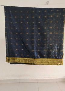 Elegant Navy &amp; Gold Saree