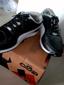 Black &amp; White Sports Shoes