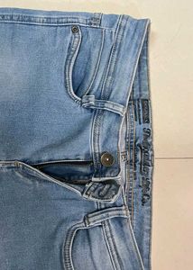 Price Drop Alert💥Distressed Light Wash Jeans