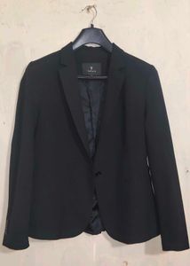 Classic Black Blazer Vanheusen