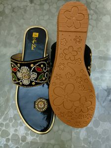 All Sizes Beautiful Embroidered Flats On Sale🎉🎉