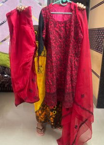 Lucknowi Kurta Set With Cotton Attached Inner