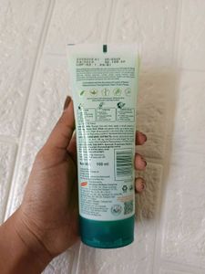Himalaya Purifying Neem Face Wash