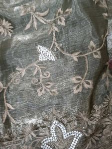 Elegant Saree With Suprise Gift Inside
