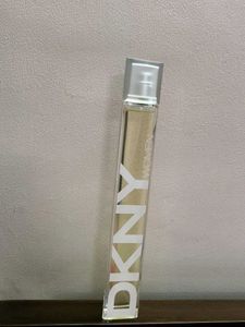 DKNY Women Energizing Eau de Parfum (100ml)