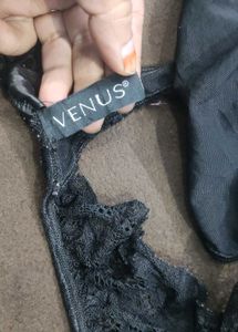 Lace Detail Thong with Bow 🖤