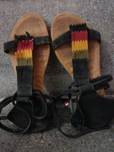 tie-up lace flats