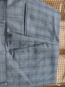 Men's Blue Checked Formal Trousers