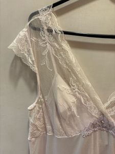 Elegant Lace Trim Sleep Wear