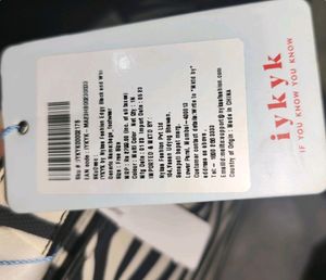 Iykyk Edge Black And White Striped Handbag