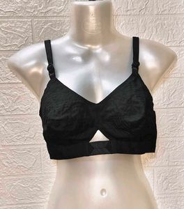 Size 40 Combo Black And White Bra Fixed Price