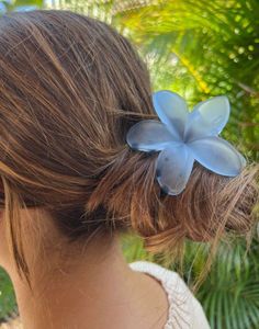 Transparent Flower Clutches