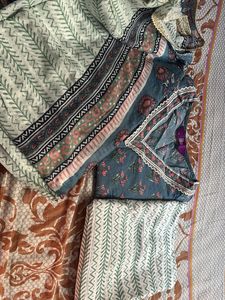 Libas Elegant Kurta Set (size: Medium)