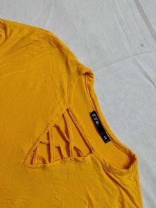 ❗ CLEARANCE❗Criss-Cross Yellow Top