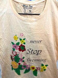 Night wear Top Of Never stop Dreaming