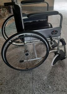 Brand New, UNUSED, MEDIVA WHEELCHAIR