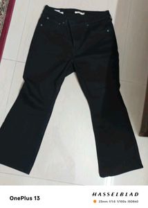 Levi&#39;s Flared Jeans For Women