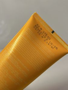 Dot &amp; Key Vitamin C Face Wash