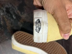 Vans Unisex Yellow Sneaker
