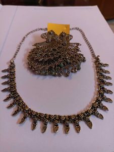 Necklace &amp; Earring Set