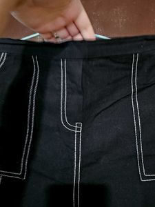 CLASSY AND MINIMAL Black Cotton Casual Pant