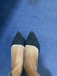 Black Slingback Pointed Toe Flats