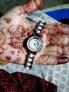 Elegant Women&#39;s Watch