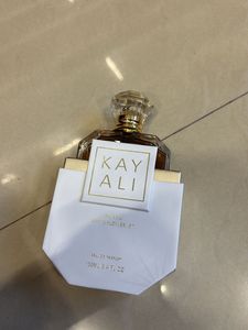 Kayali White Flower Dejavu